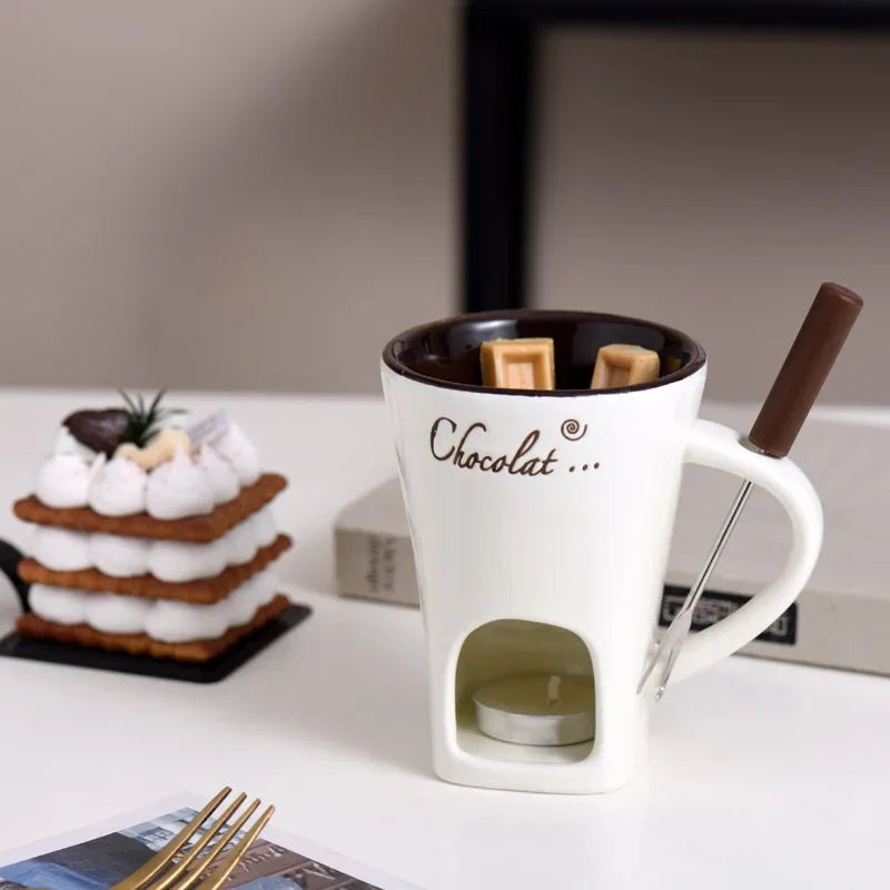 Caneca de Porcelana que Derrete Chocolate Casazinha